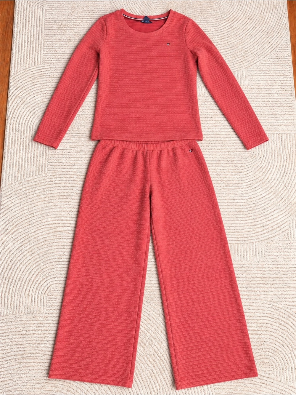 Tommy Hilfiger Withered Rose 2-Piece Waffle Knit Set – Size Medium – NWT